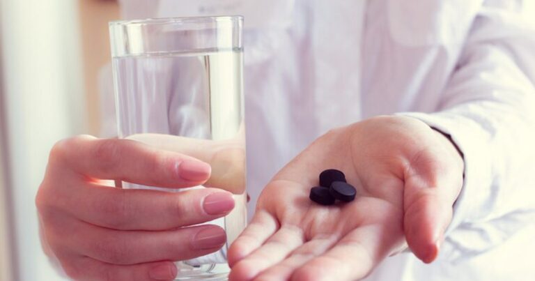 Чим відрізняється біле вугілля від чорного: детальний розбір