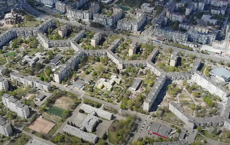 Найдовший будинок у світі: вулик Луцька