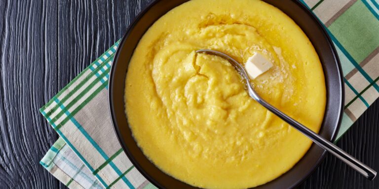 Скільки варити кукурудзяну кашу: секрети кремової текстури та ситної насолоди