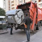 Чи потрібно платити за вивіз сміття, якщо не проживаєш у квартирі?