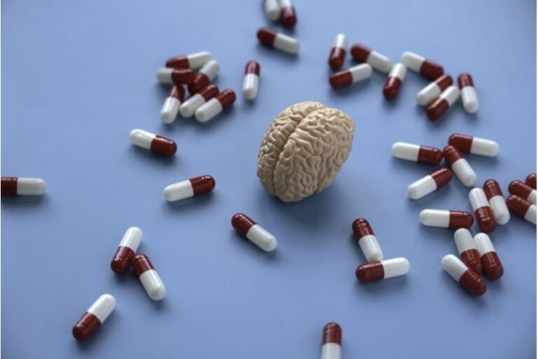 Чим шкідливі ноотропи: приховані пастки “розумних пігулок”