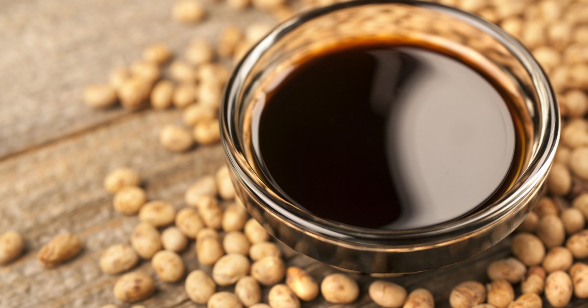 Як роблять соєвий соус: секрети ферментації від сої до umami-бомби