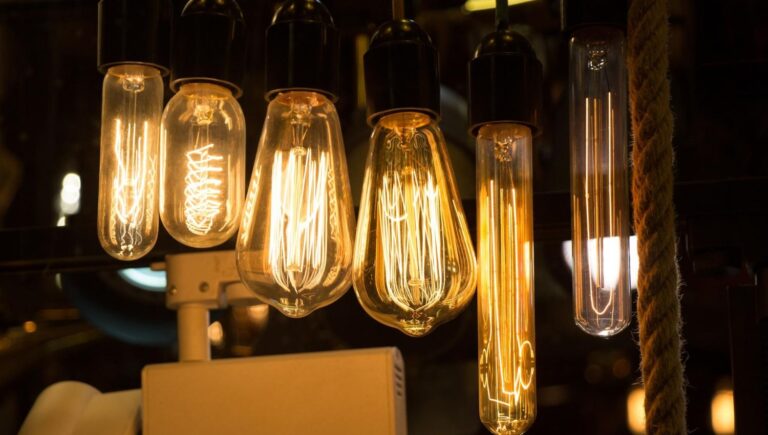 Що винайшов Томас Едісон: геній з тисячею ідей