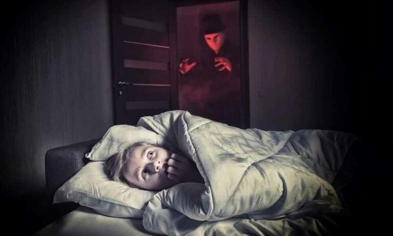 Чому сняться кошмари: причини таємничих нічних жахів