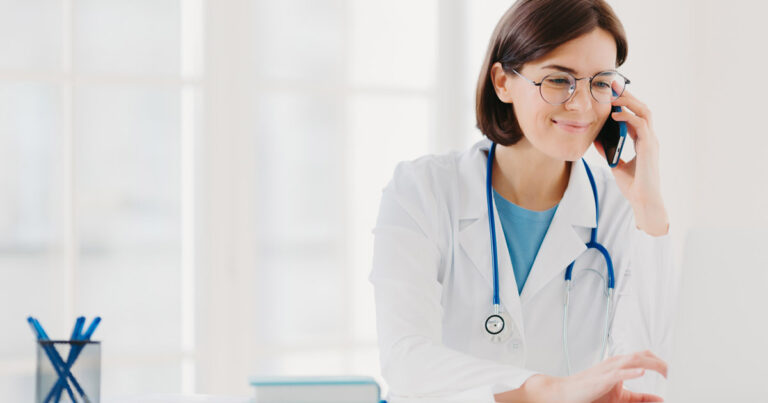 Чи повинен сімейний лікар бути на зв’язку 24/7?