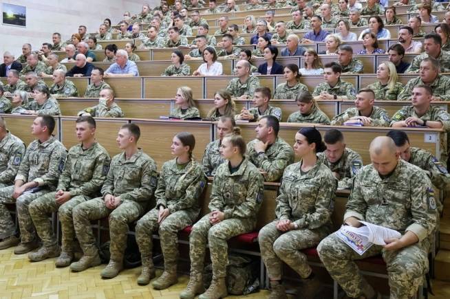 Військова кафедра: чи є сенс йти у 2026 році?