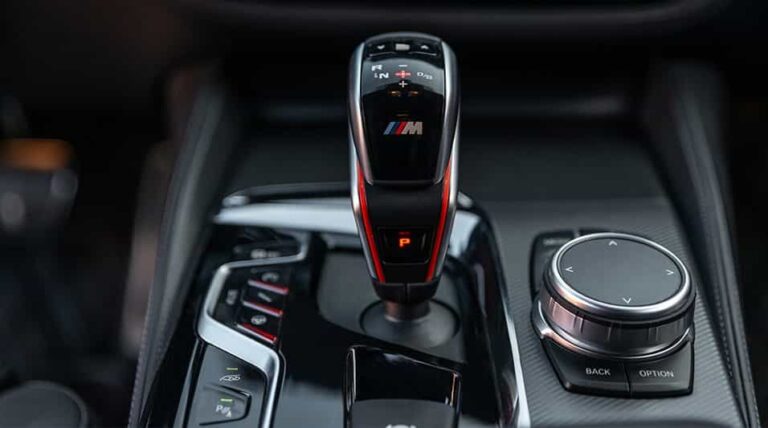 Чи можна їздити на автоматі, якщо здавав на механіці?