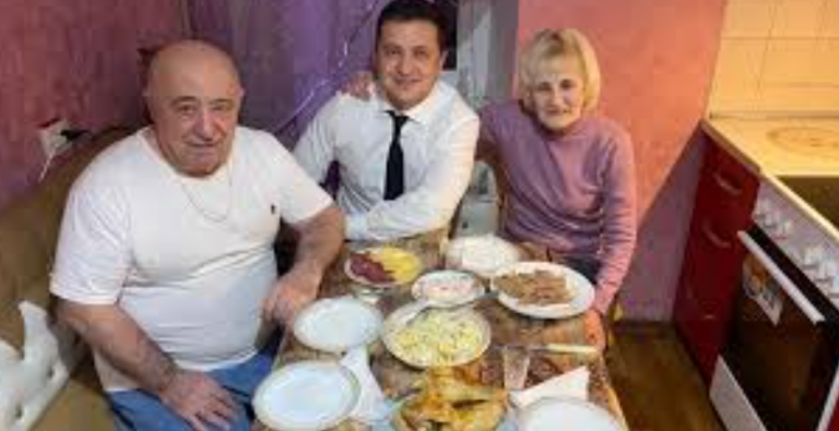 Де живуть батьки Зеленського: скромна панелька в Кривому Розі, де коріння тримається міцно