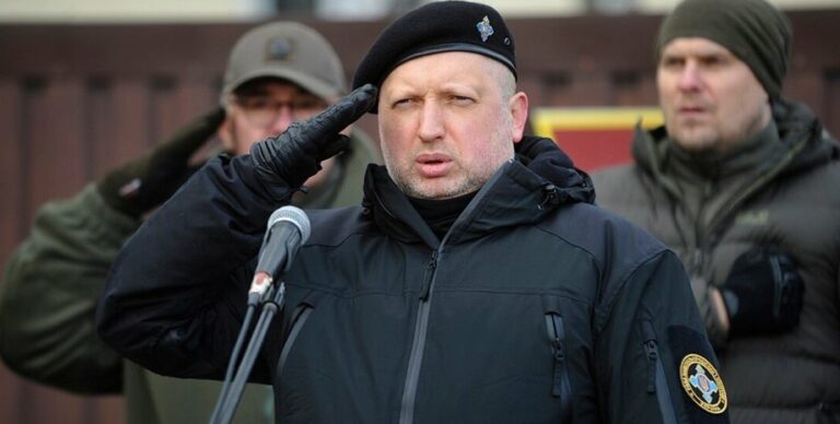 Де зараз Турчинов: воїн ЗСУ, письменник і символ непохитної стійкості у 2026 році