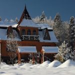 Де живе Святий Миколай: від древньої Міри до чарівної Лапландії та гуцульських Карпат