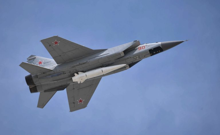 Х-47М2 «Кинжал»: гіперзвукова ракета Росії, її характеристики та реальна роль у сучасних конфліктах